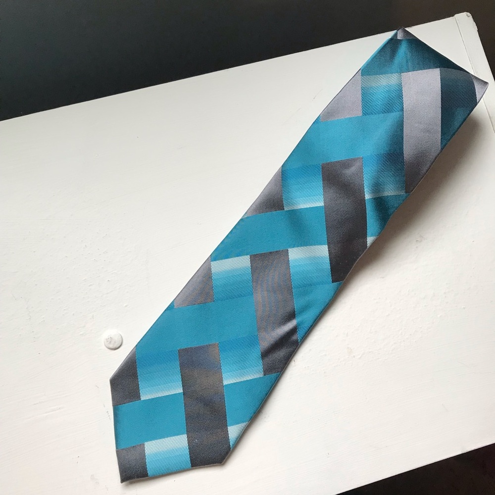 Vintage Alfani  Necktie 100% Silk Handmade Tie Blue and Silver / Gray Retro